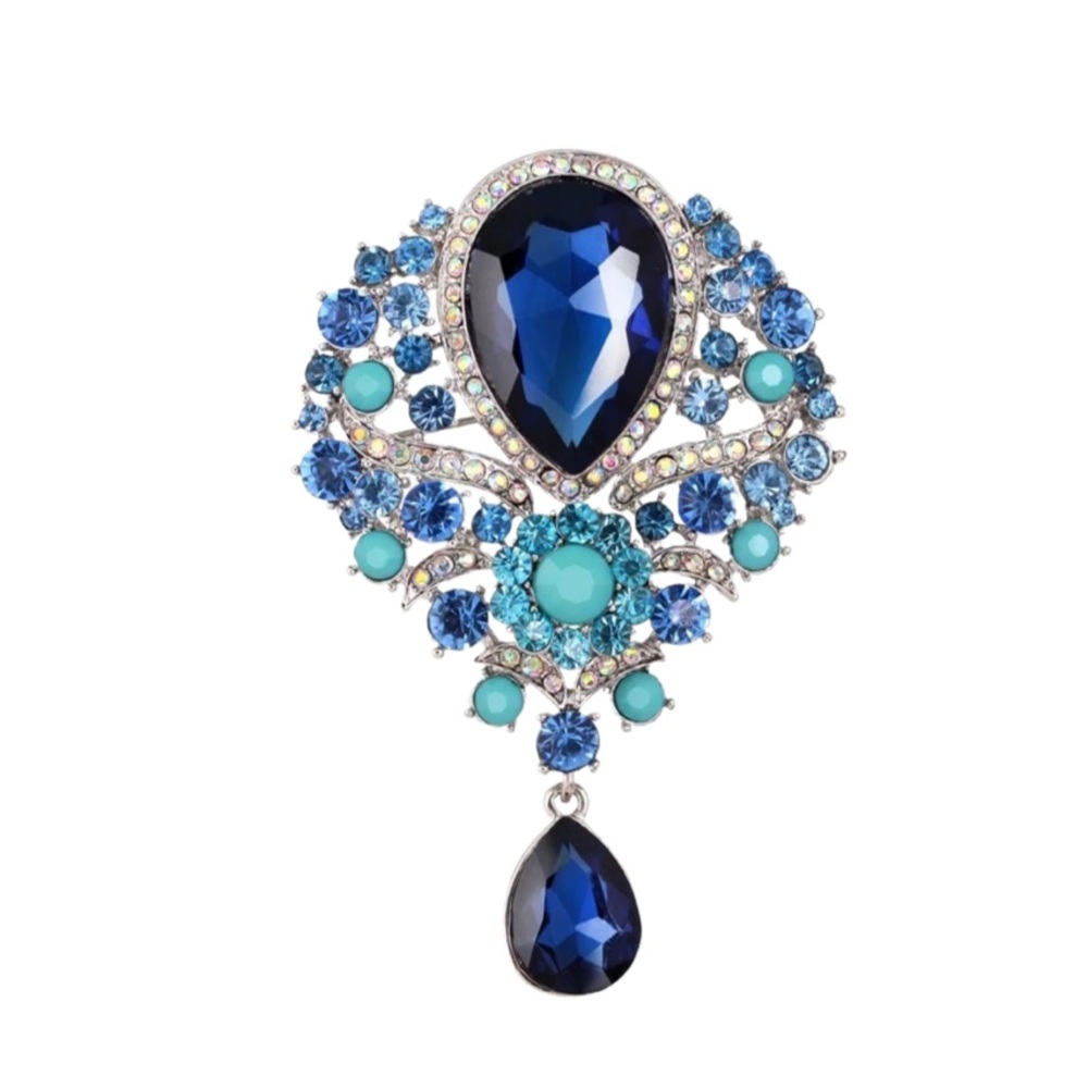 Eleanor ShuMark Elegant Swarovski Crystals brooch.NWT